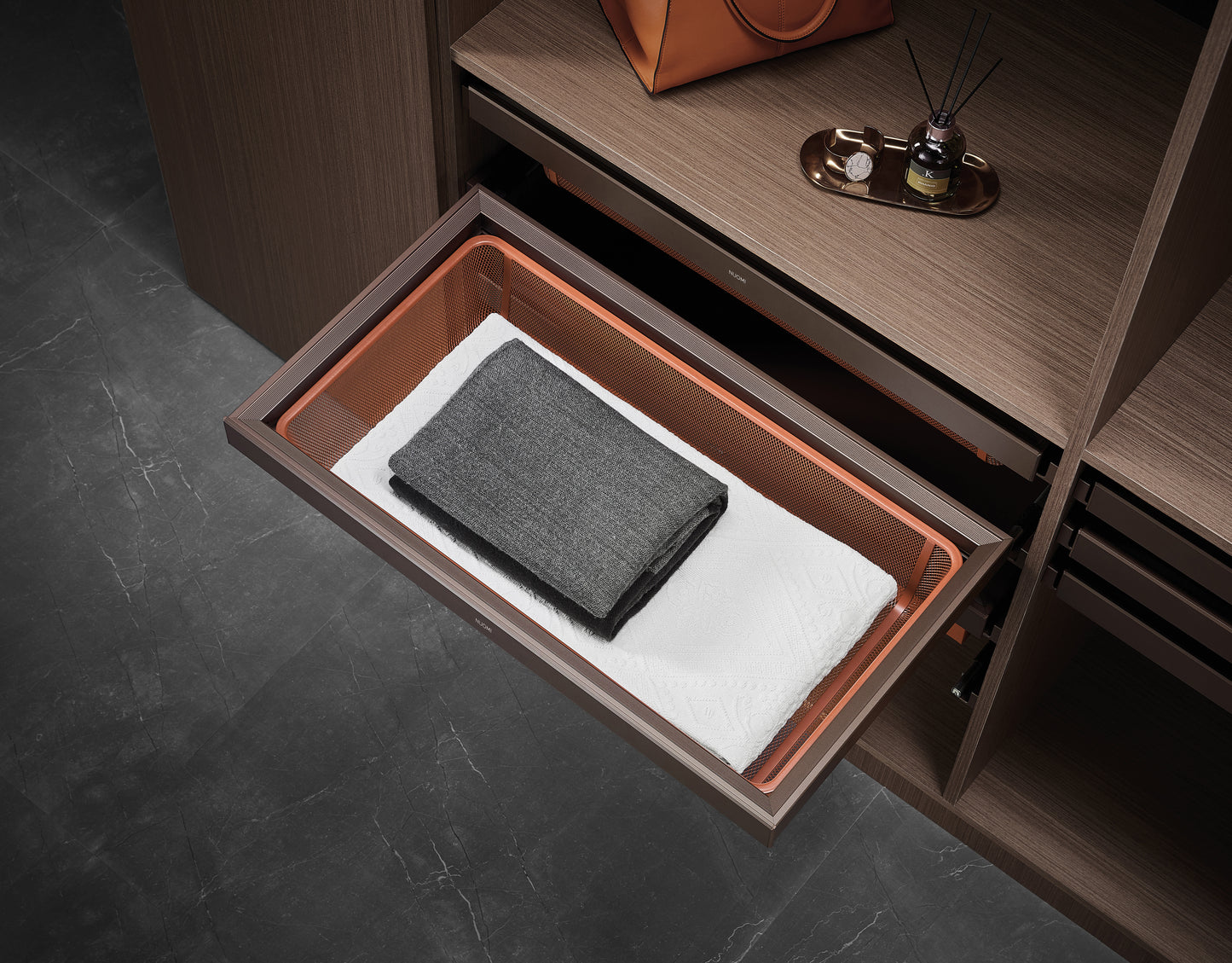 Ralphie Soft closing grid basket