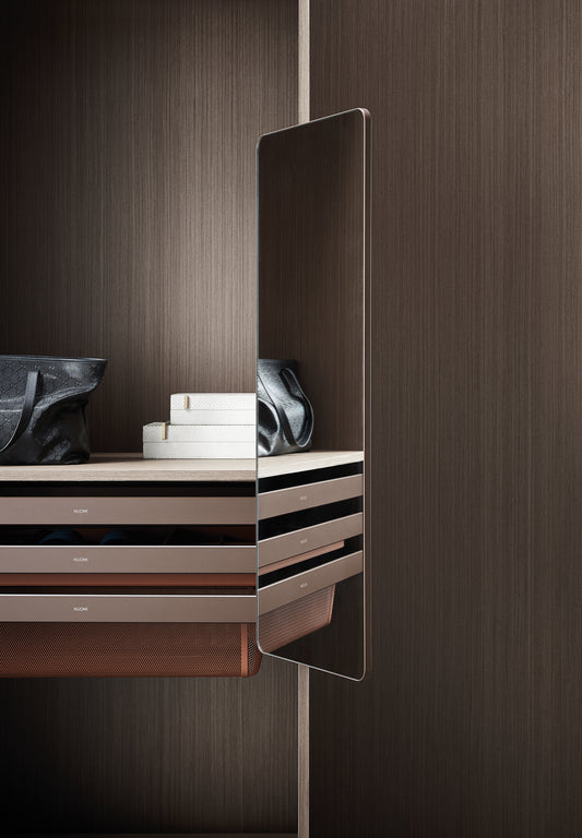 Ralphie rotating mirror R angle