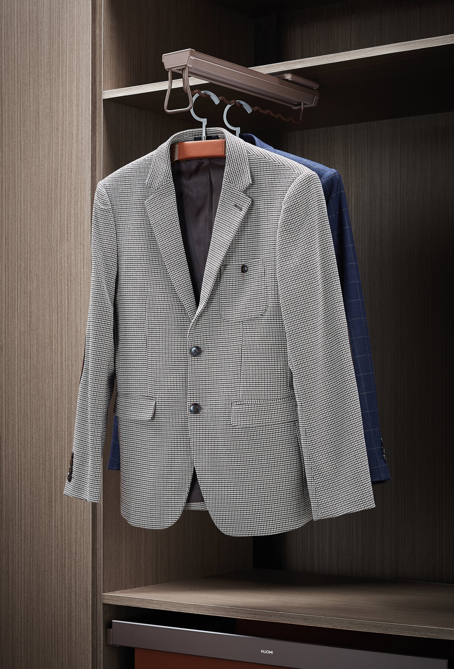 Ralphie top-install soft closing wire clothes rack