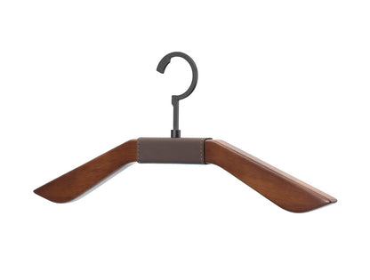 Hera series clothes hanger set