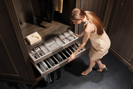 Violet soft closing trousers rack