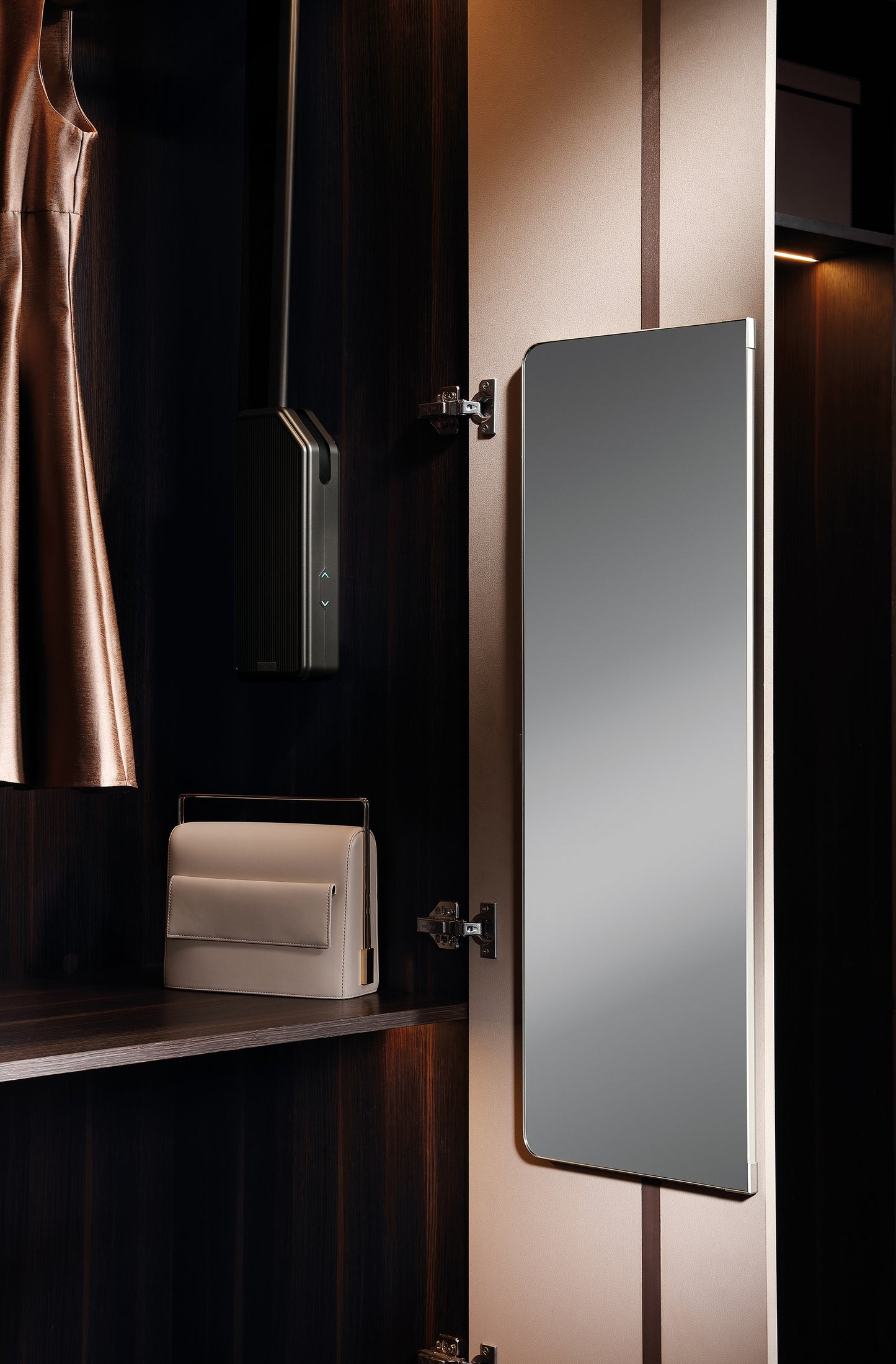 Ralphie rotating mirror