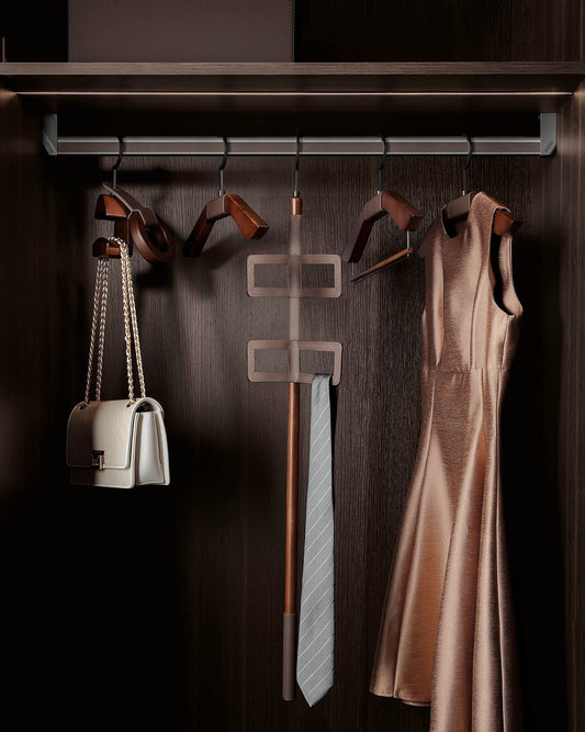 Hera series clothes hanger set